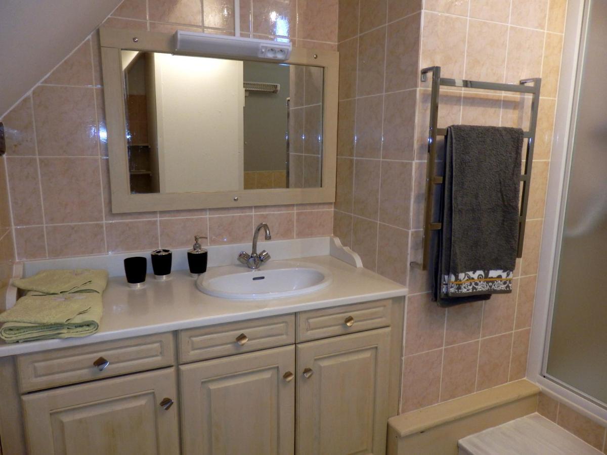 L'Australe Bed & Breakfast Larroque-Toirac Bagian luar foto